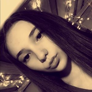 Meet your Posher, Alissa